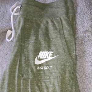 green nike cotton joggers